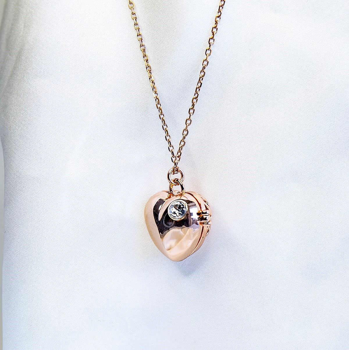 Love Heart Aroma Necklace | Energy & Healing | White Gold - Rose Gold | Love Gift